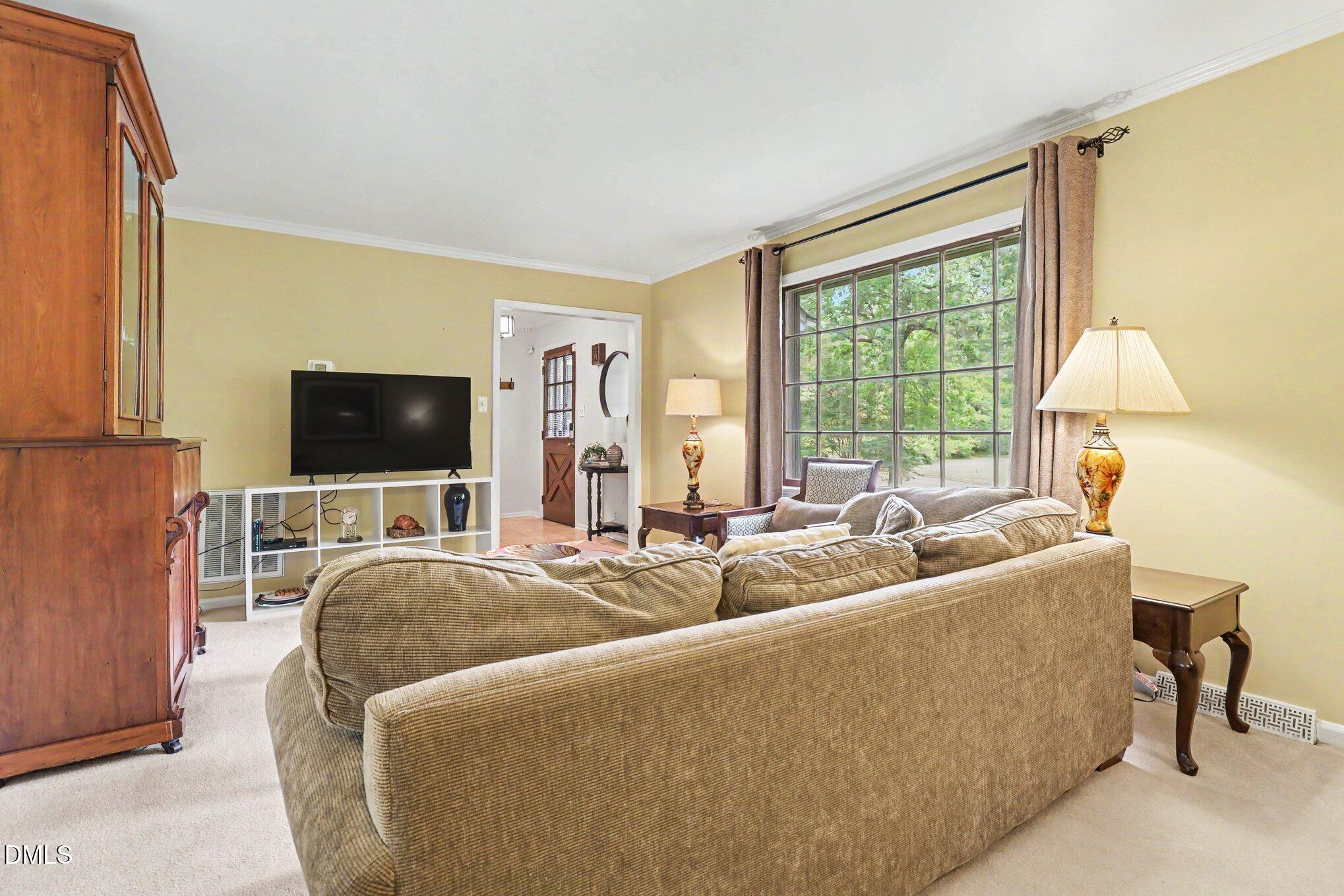 4125 Weaver Drive Raleigh, NC 27612 - Photo 7 of 38 008_file_2887