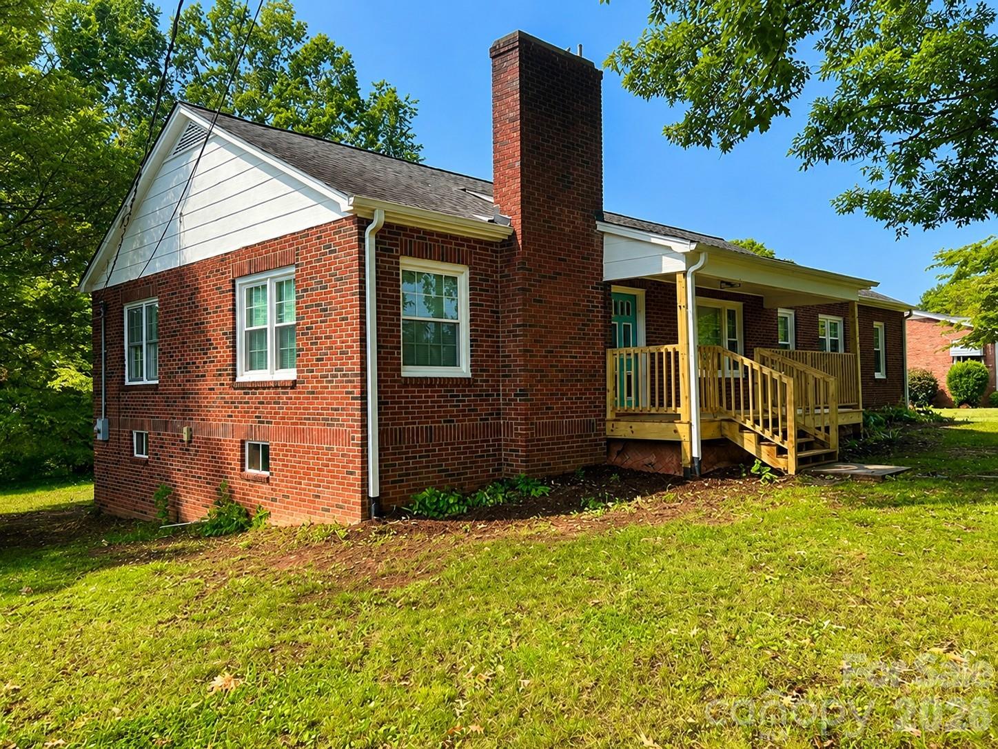 112 3rd Street Northeast Conover, NC 28613 - Photo 6 of 29