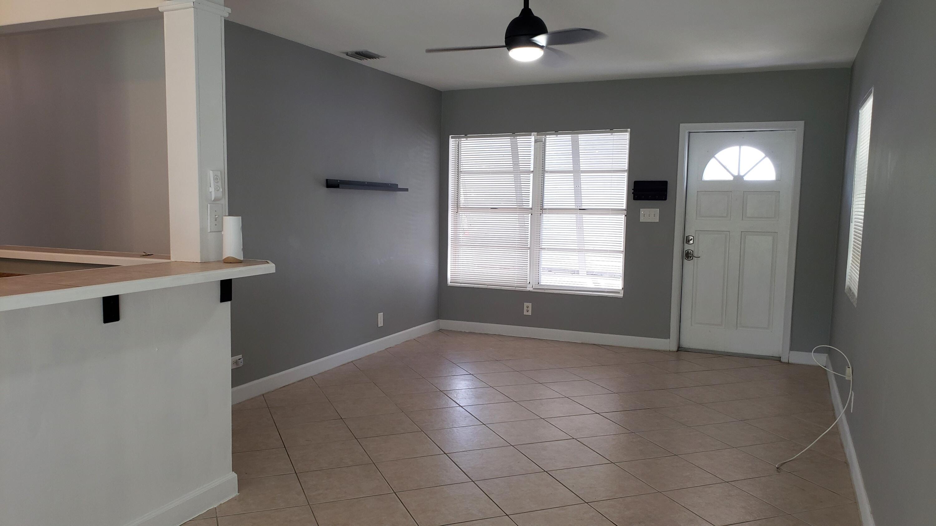 1227 20th Key Key West, FL 33040 - Photo 4 of 28 20230813_124108