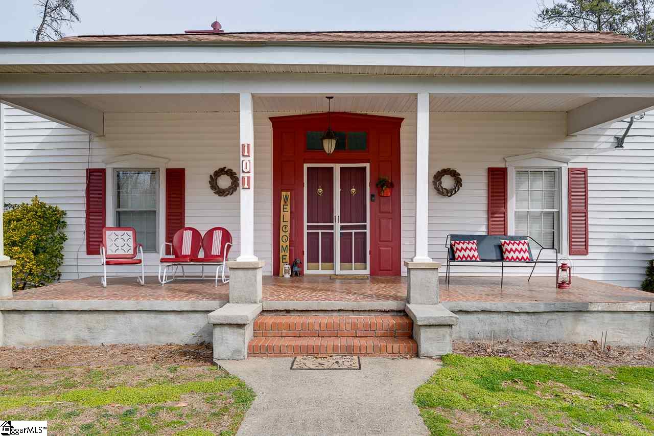 101 Maple Avenue Seneca, SC 29678 - Photo 4 of 30 Gallery Image 4