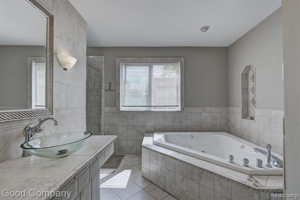 2230 Princeton Road Berkley, MI 48072 - Photo 26 of 48