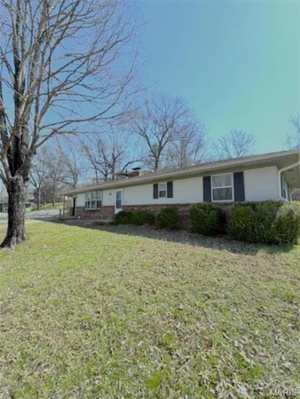 $200,000 | 1401 Hull Valley Drive, Waynesville, MO 65583