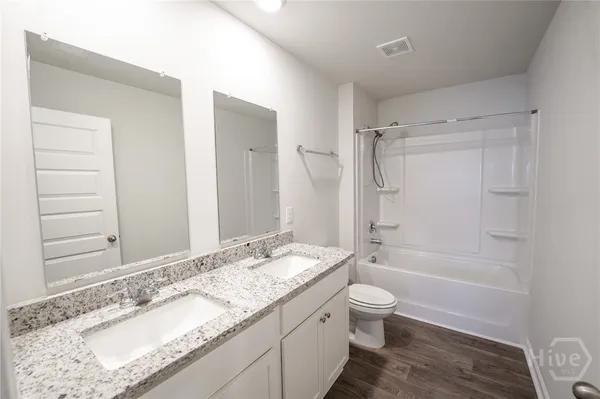 $2,700 | 459 Coconut Drive, Bloomingdale, GA 31302