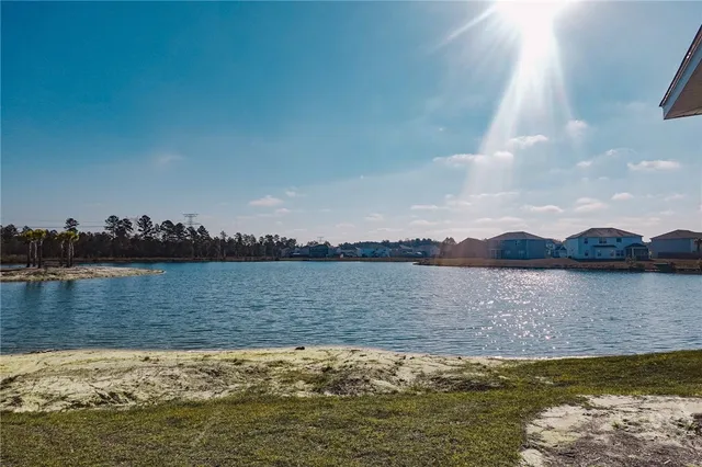 $2,700 | 459 Coconut Drive, Bloomingdale, GA 31302