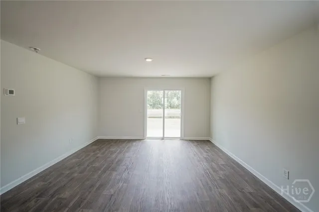 $2,700 | 459 Coconut Drive, Bloomingdale, GA 31302