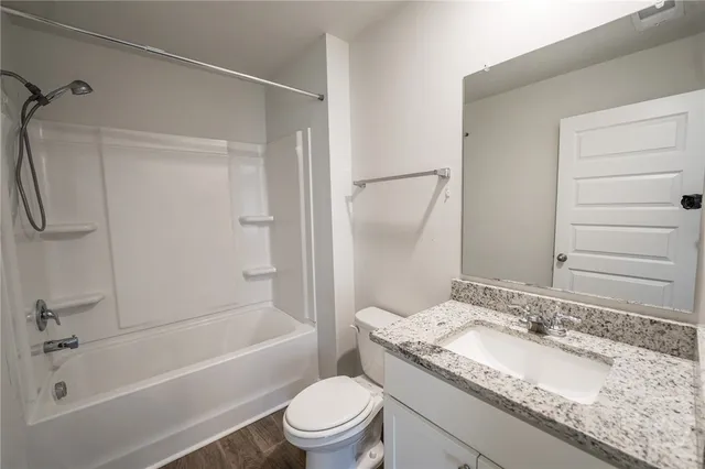 $2,700 | 459 Coconut Drive, Bloomingdale, GA 31302