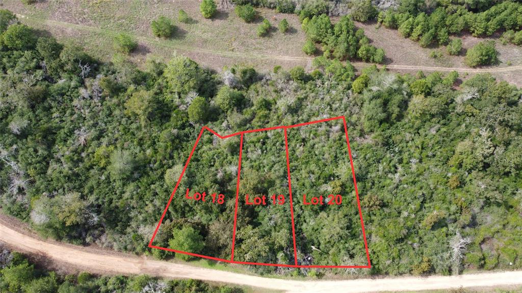 2 Deerwood Dr  