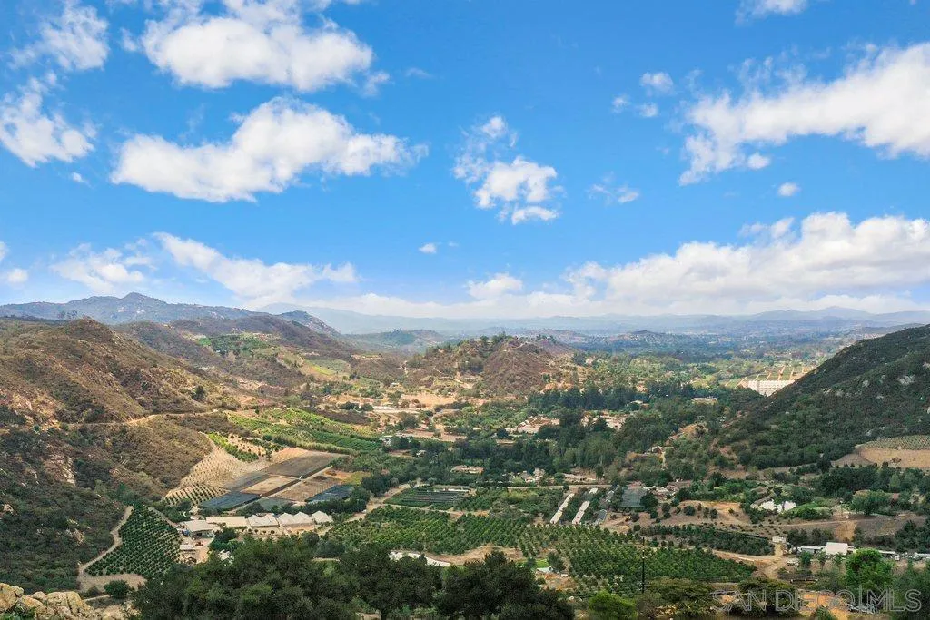 11130 Boulder Pass Escondido, CA 92026 - Photo 54 of 55 a view of city and mountain