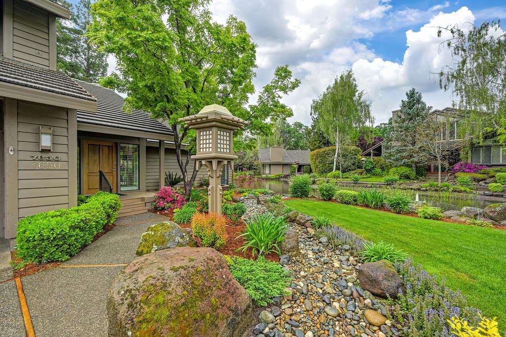 7650 Pineridge Road Fair Oaks, CA 95628 - Photo 2 of 67 Front walkway