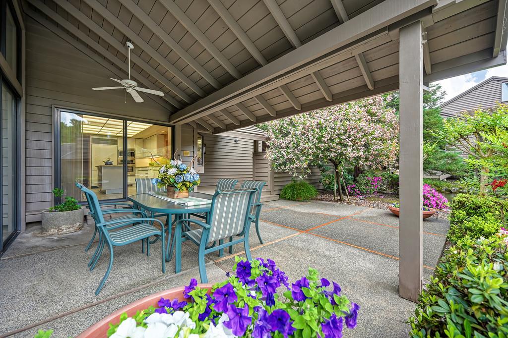 7650 Pineridge Road Fair Oaks, CA 95628 - Photo 36 of 67 Lake edge looking toward kitchen