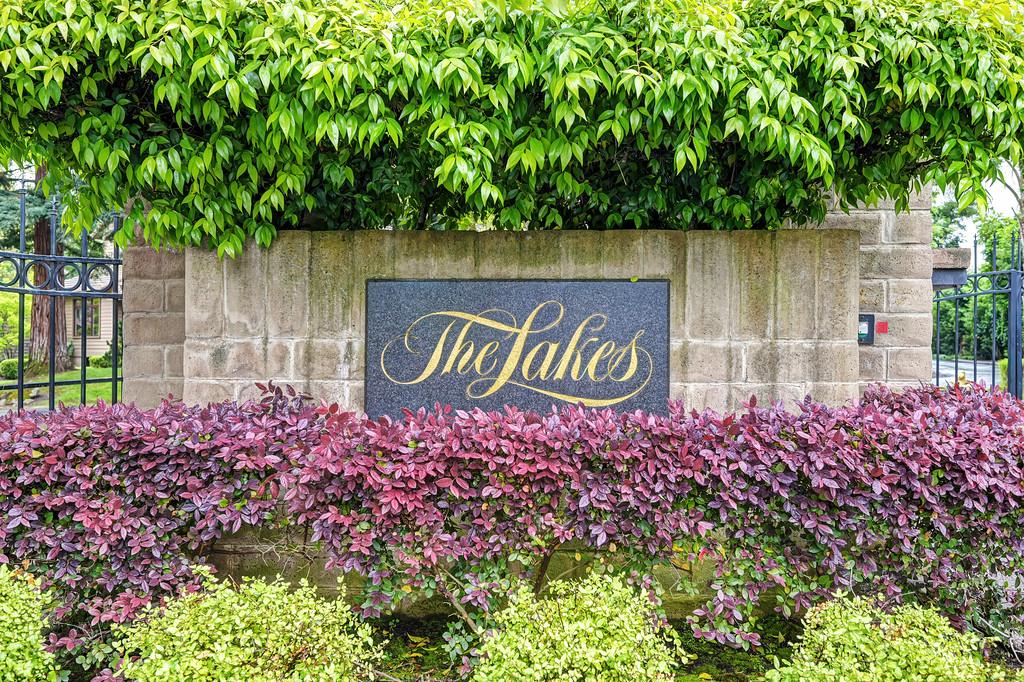 7650 Pineridge Road Fair Oaks, CA 95628 - Photo 60 of 67 The Lakes entry signage