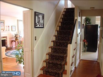 326 Covered Bridge Road Cherry Hill, NJ 08034 - Photo 3 of 12
