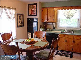 326 Covered Bridge Road Cherry Hill, NJ 08034 - Photo 7 of 12 Kitchen