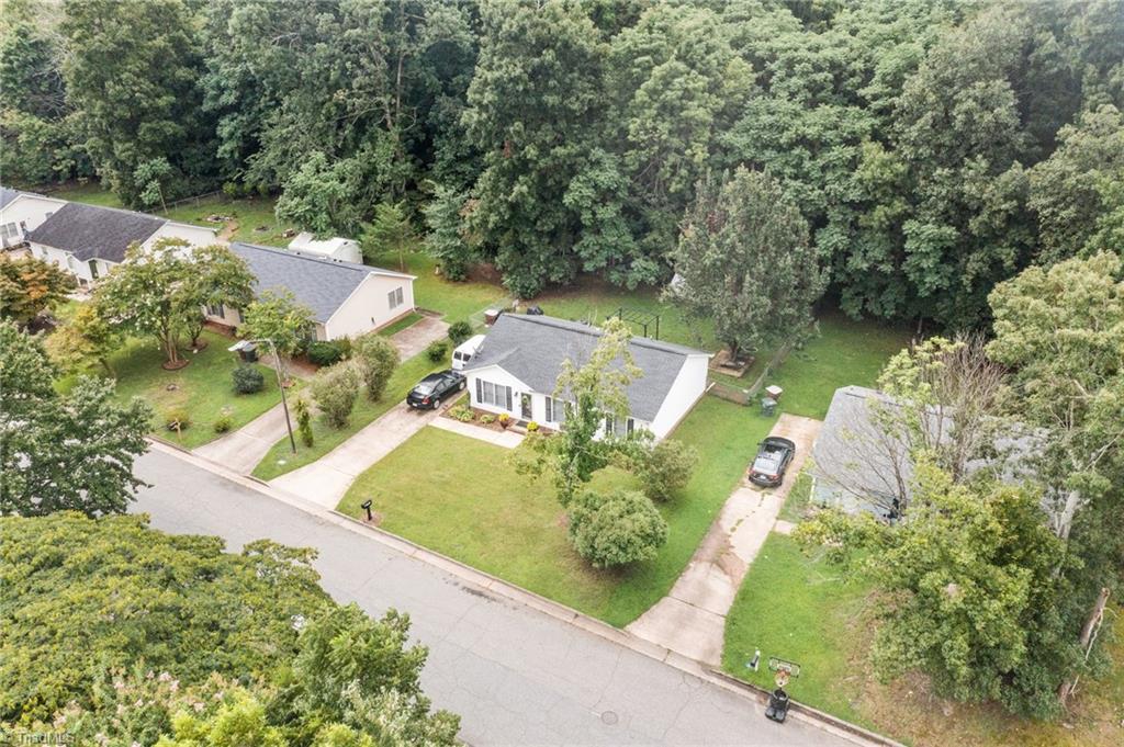 509 Apple Ridge Road Greensboro, NC 27406 - Photo 4 of 42 Gallery Image 4