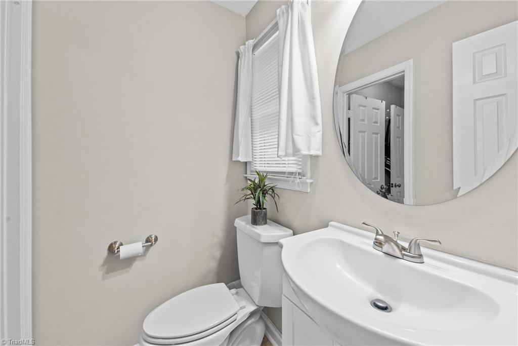 509 Apple Ridge Road Greensboro, NC 27406 - Photo 31 of 42 Gallery Image 31