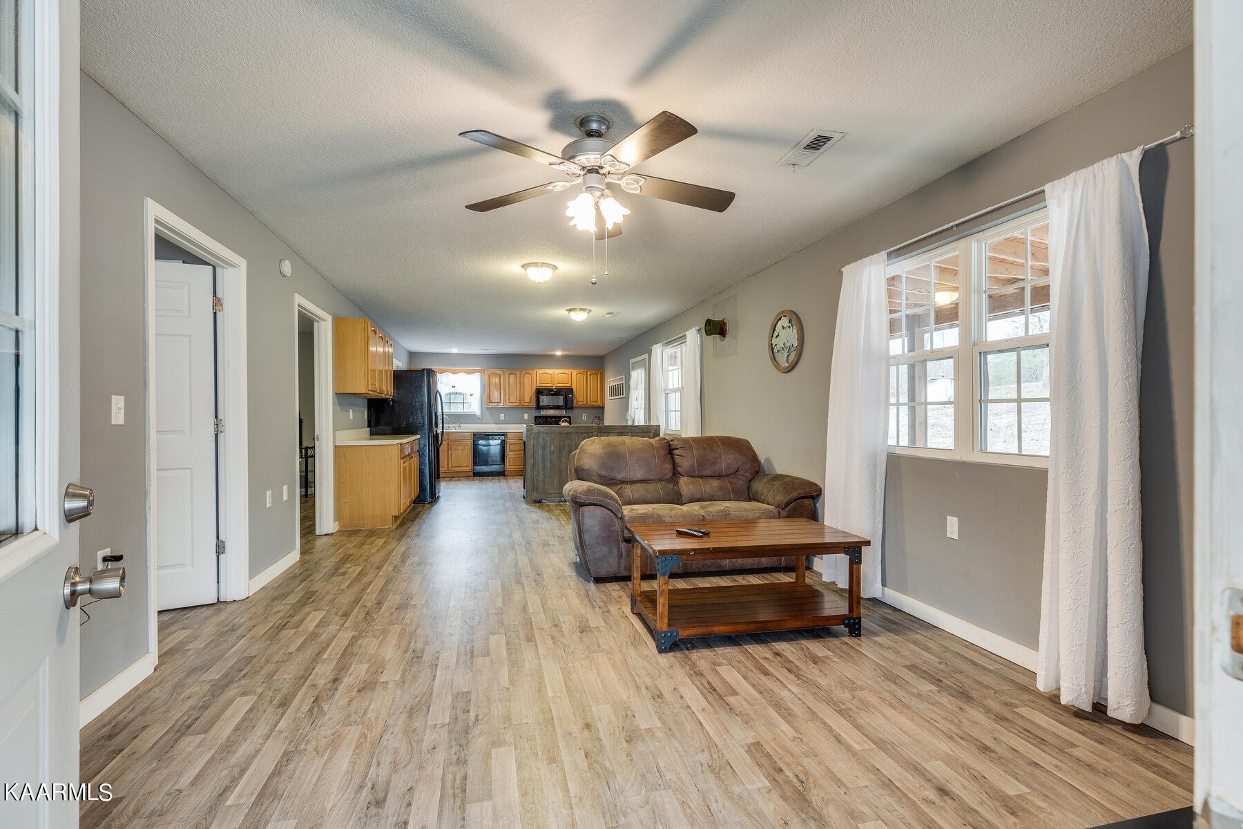 232 Wright Road Madisonville, TN 37354 - Photo 4 of 27 Gallery Image 4