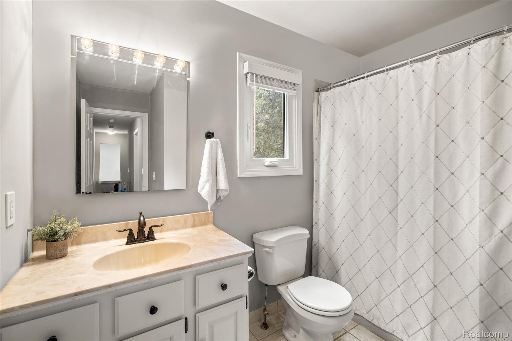 8960 Michigamme Road Clarkston, MI 48348 - Photo 25 of 38 Michigamme-28.jpg