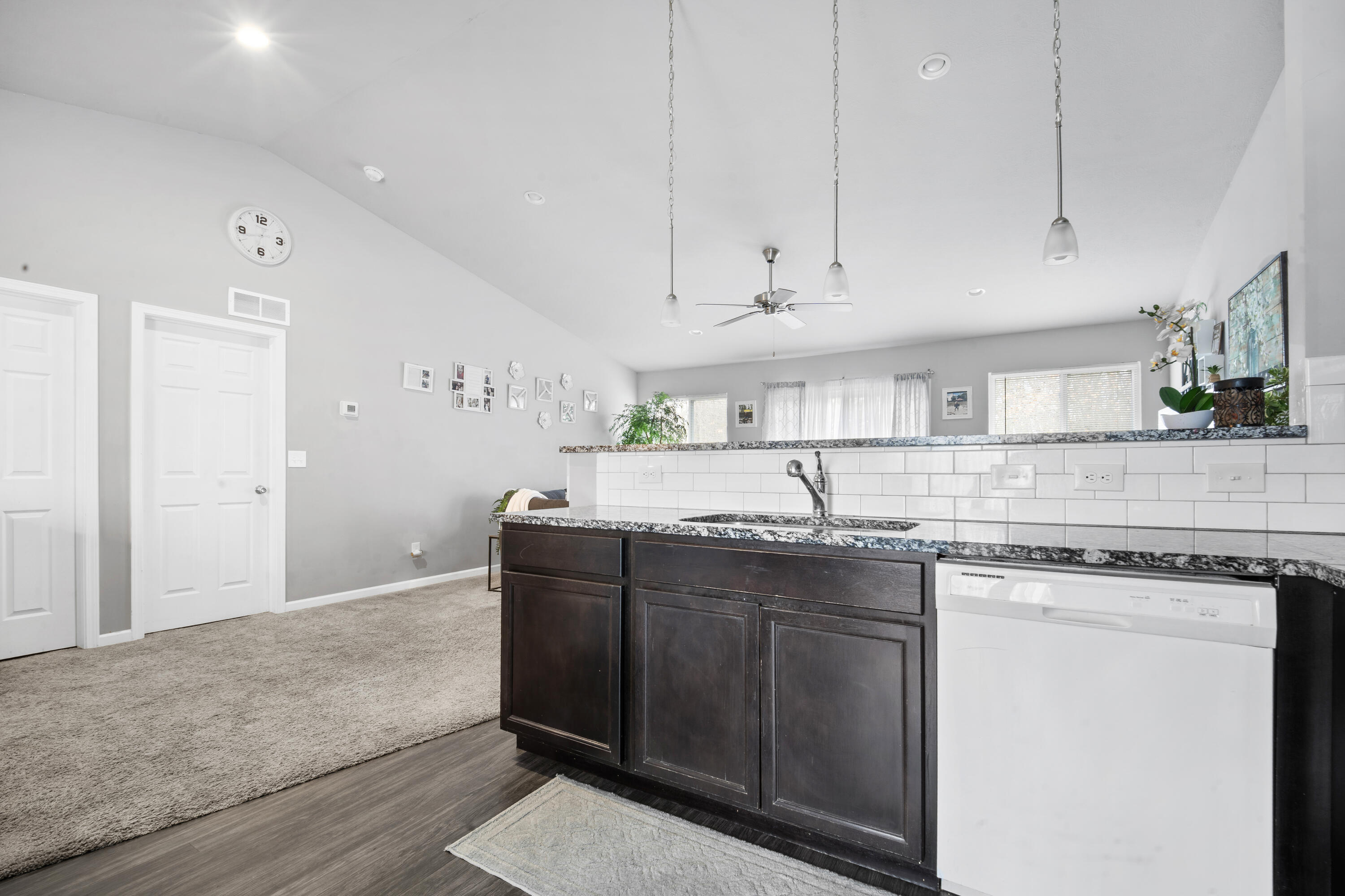 1015 Point Way Lawton, MI 49065 - Photo 5 of 15 DSC01413