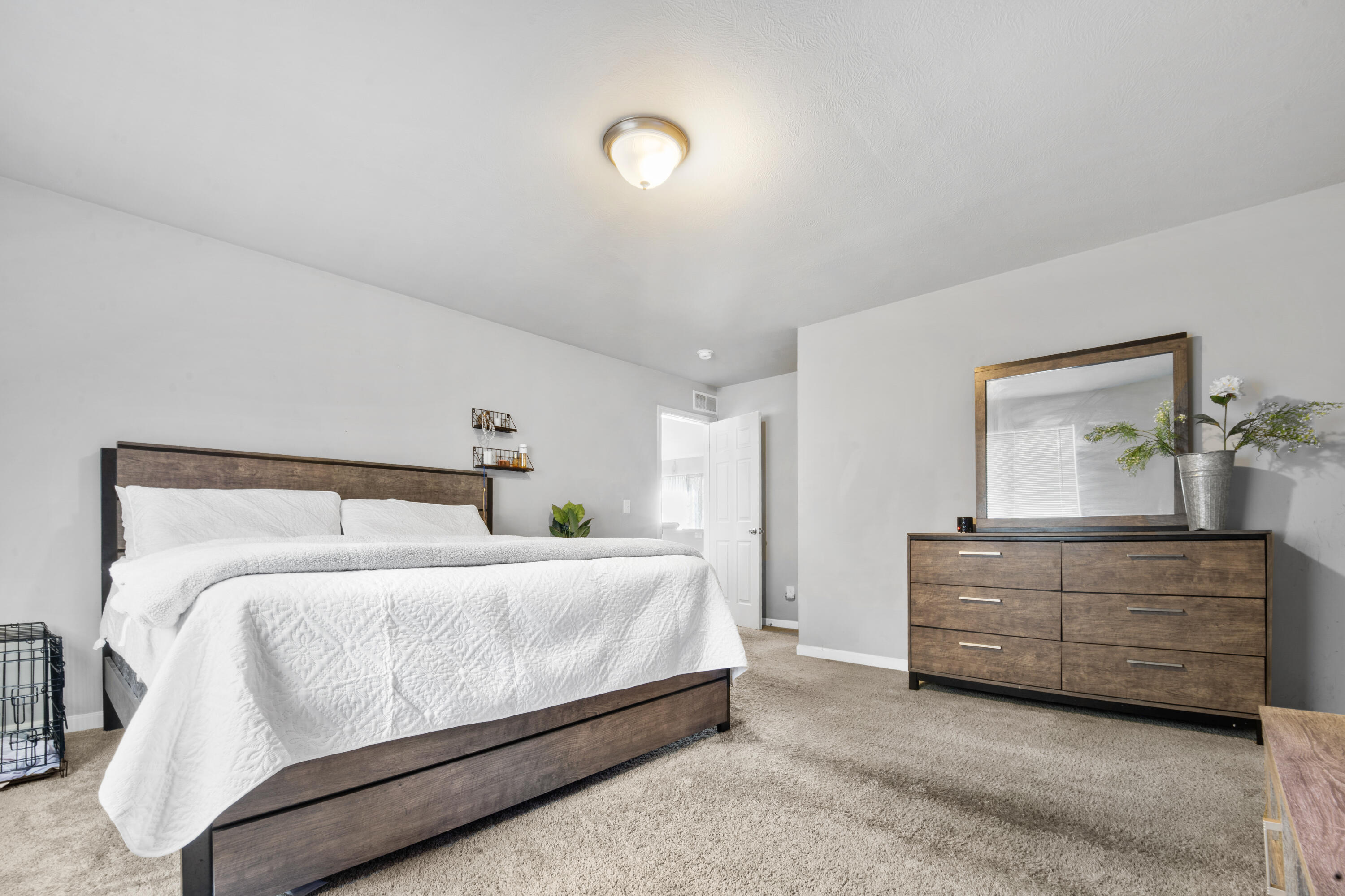 1015 Point Way Lawton, MI 49065 - Photo 8 of 15 DSC01383