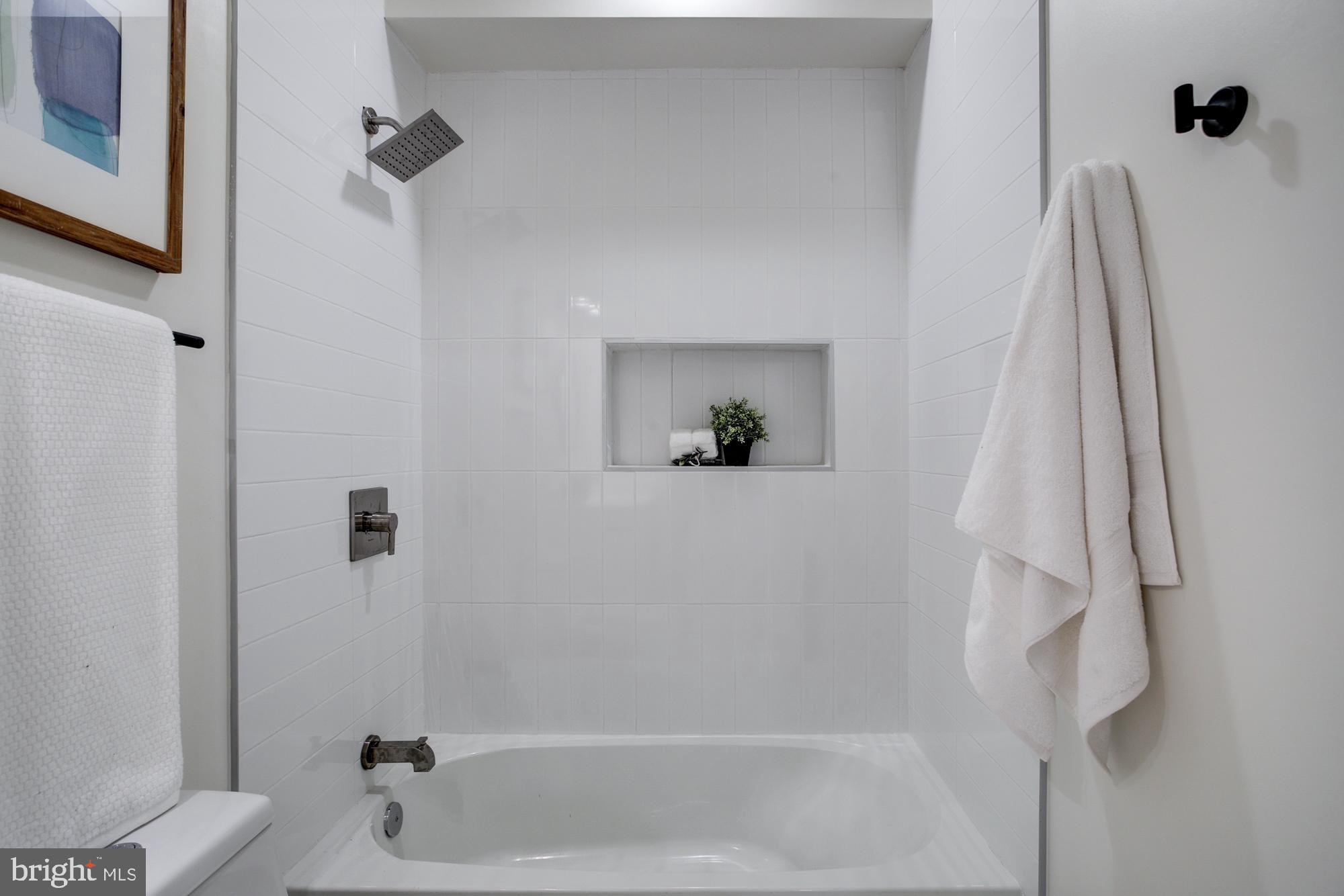 761 19th Street Northeast, Unit 2 Washington, DC 20002 - Photo 8 of 11