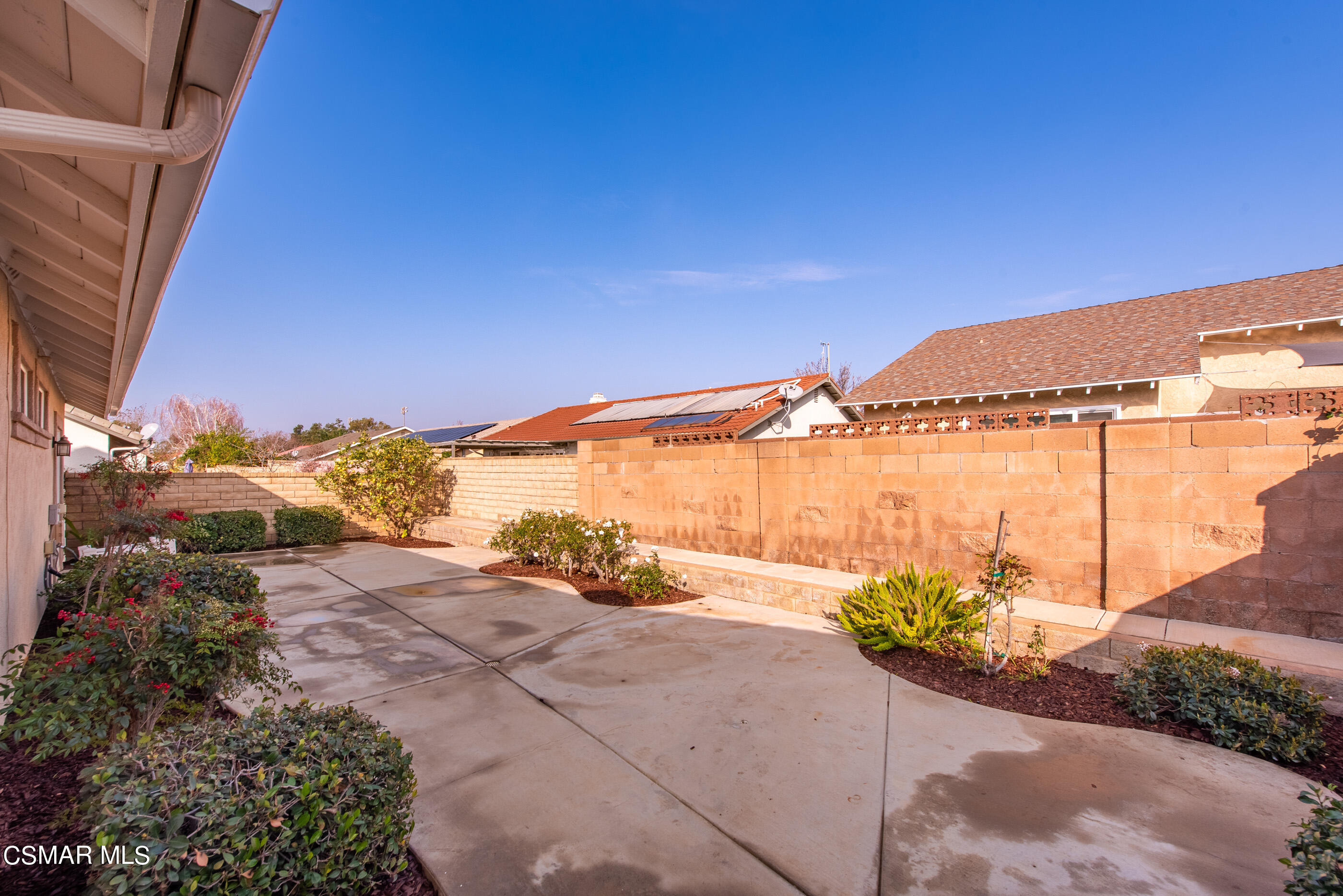 5641 Daisy Street Simi Valley, CA 93063 - Photo 36 of 49 a view of a ocean