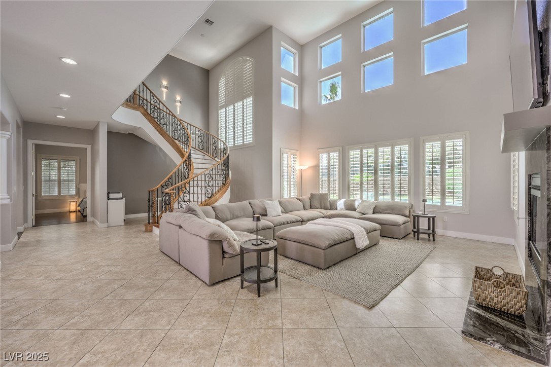 Undisclosed Address Las Vegas, NV 89117 - Photo 7 of 51