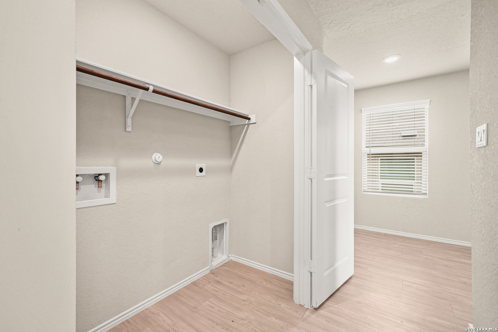 6443 Cibolo Converse, TX 78109 - Photo 7 of 24