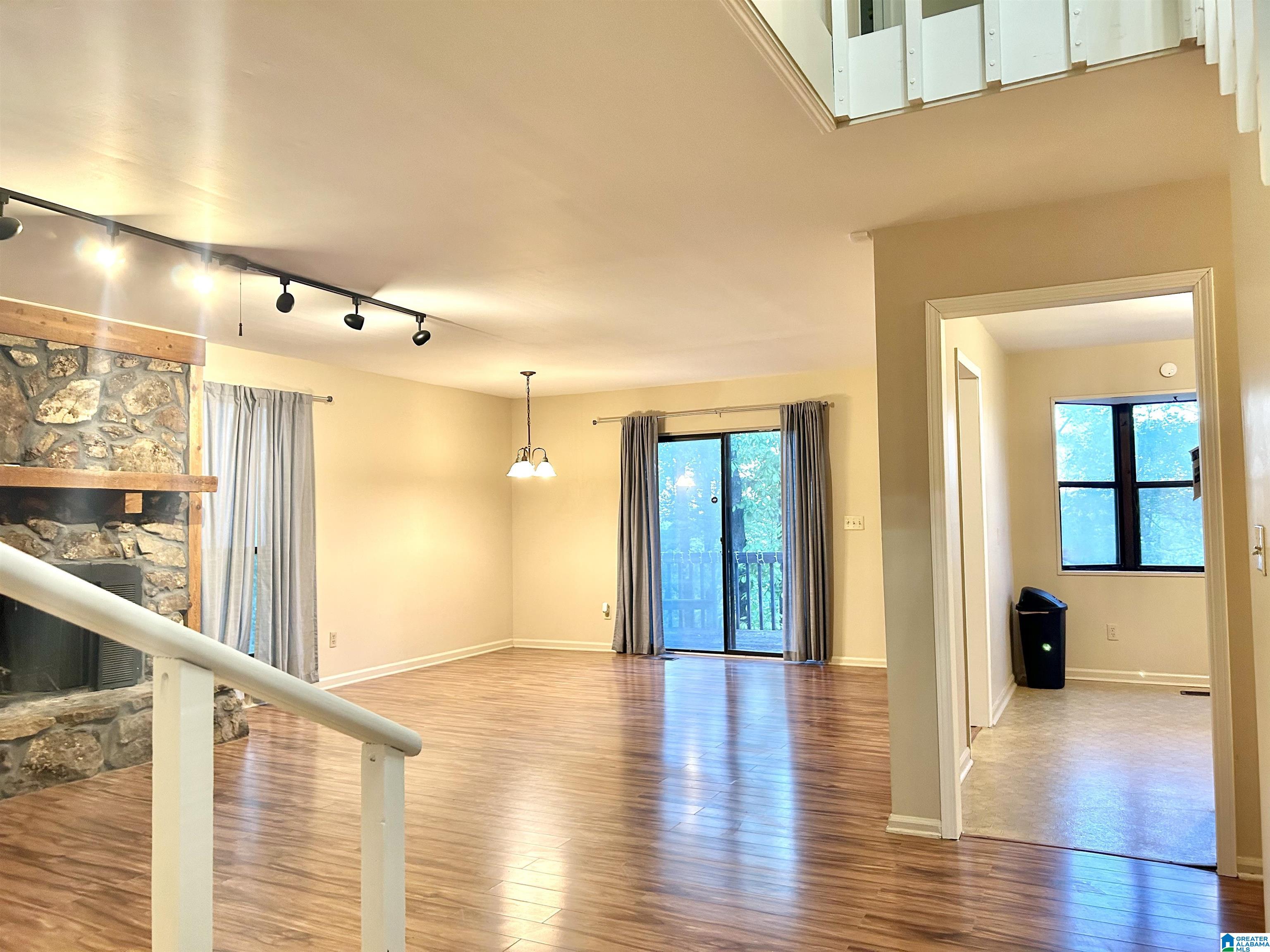 3990 South Shades Crest Road Birmingham, AL 35244 - Photo 5 of 18