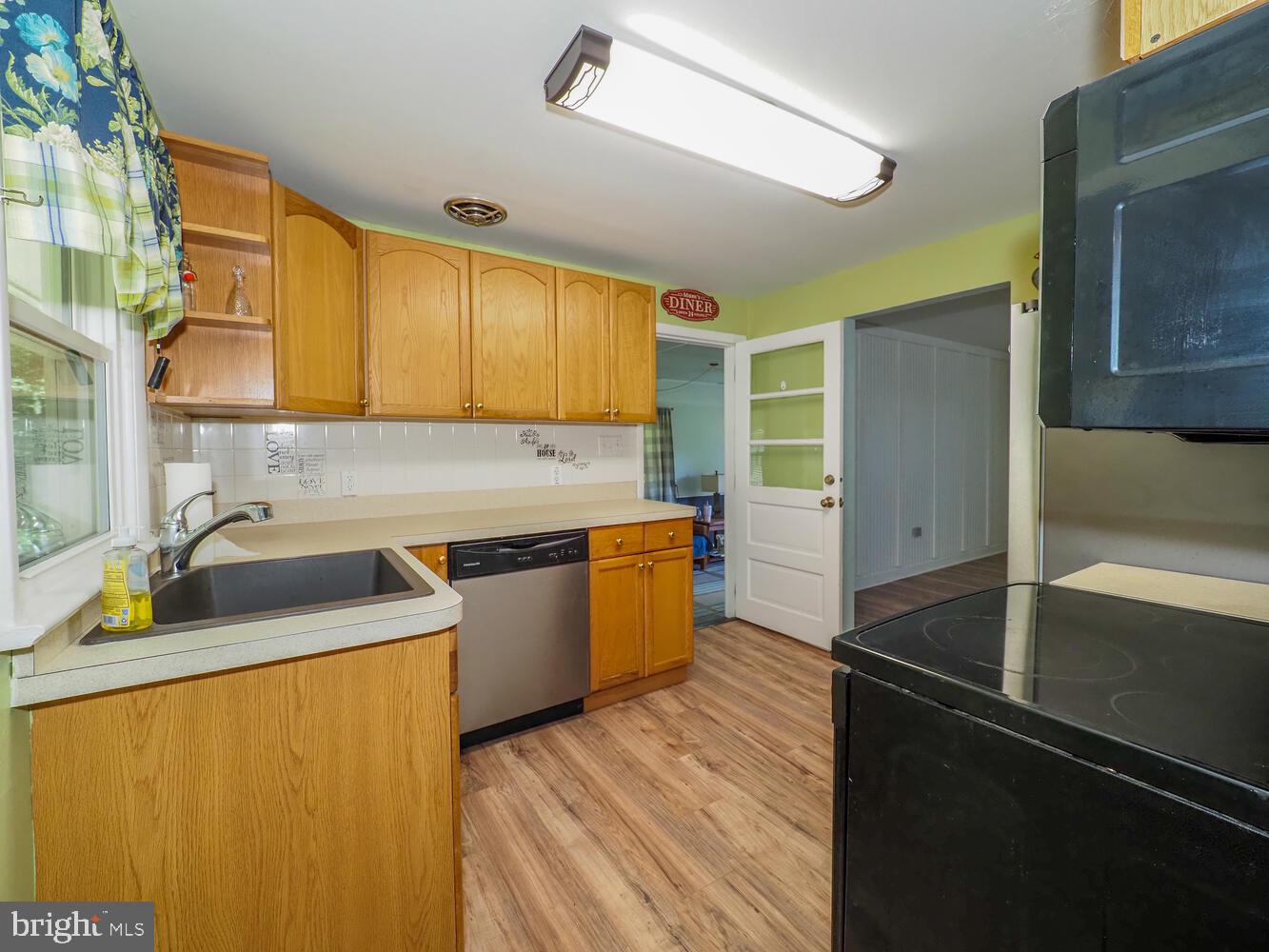 614 Paradise Road Aberdeen, MD 21001 - Photo 18 of 41 Kitchen