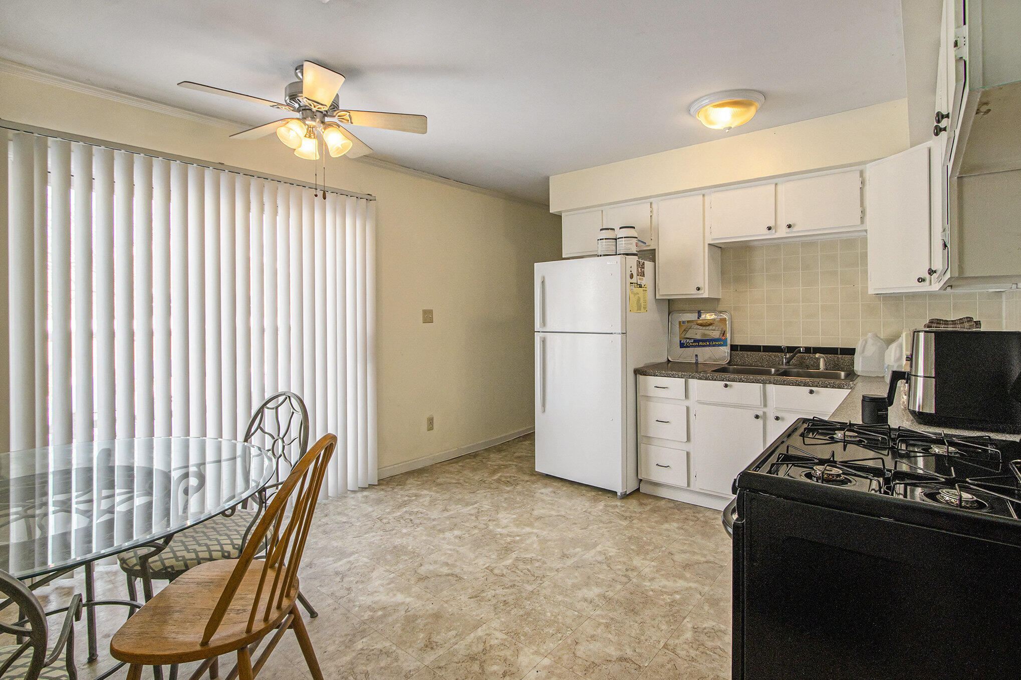 8145 South Sprinkle Road Portage, MI 49002 - Photo 7 of 18 007_8145southsprinkle_19_575