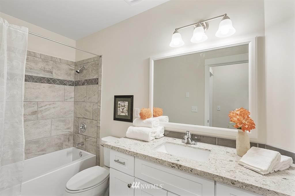 21555 President Point Road Northeast Kingston, WA 98346 - Photo 14 of 20 Gallery Image 14
