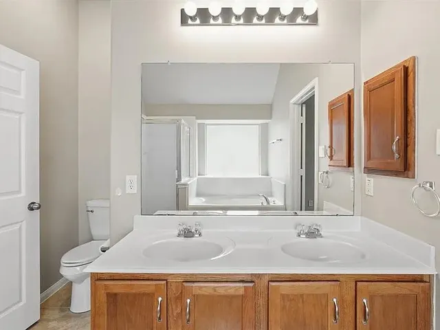 $1,900 | 3414 Nottingham Lane, Montgomery, TX 77356