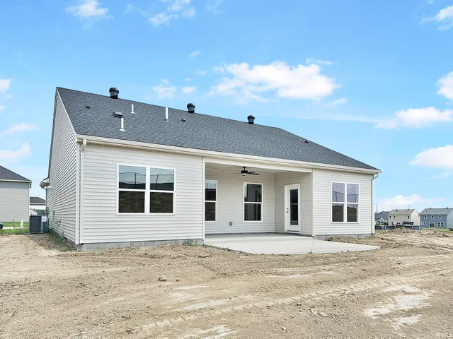 $344,800 | 4823 Jackson Drive, Newburgh, IN 47630