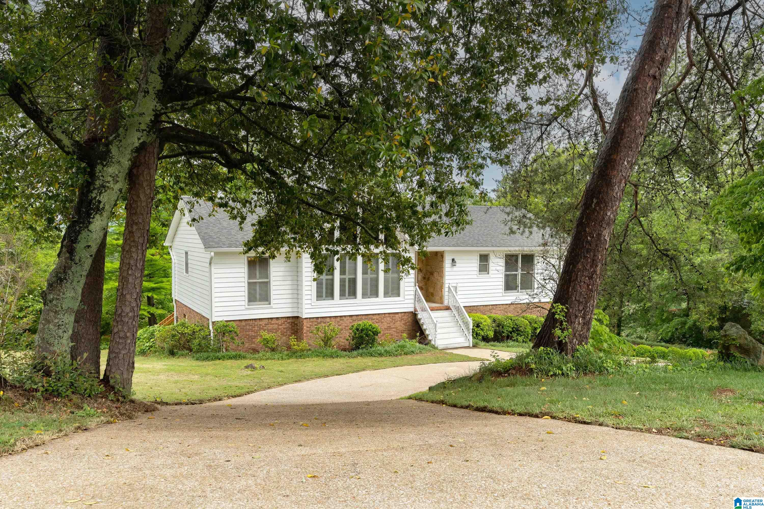 733 Rockbridge Road Birmingham, AL 35216 - Photo 4 of 35