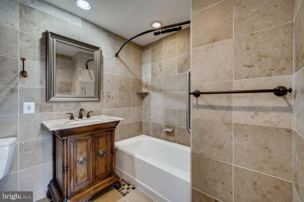 2639 Boston Street, Unit 107 Baltimore, MD 21224 - Photo 29 of 33