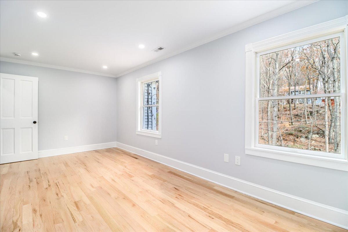 193 Chestnut Ridge Road Bethel, CT 06801 - Photo 19 of 36