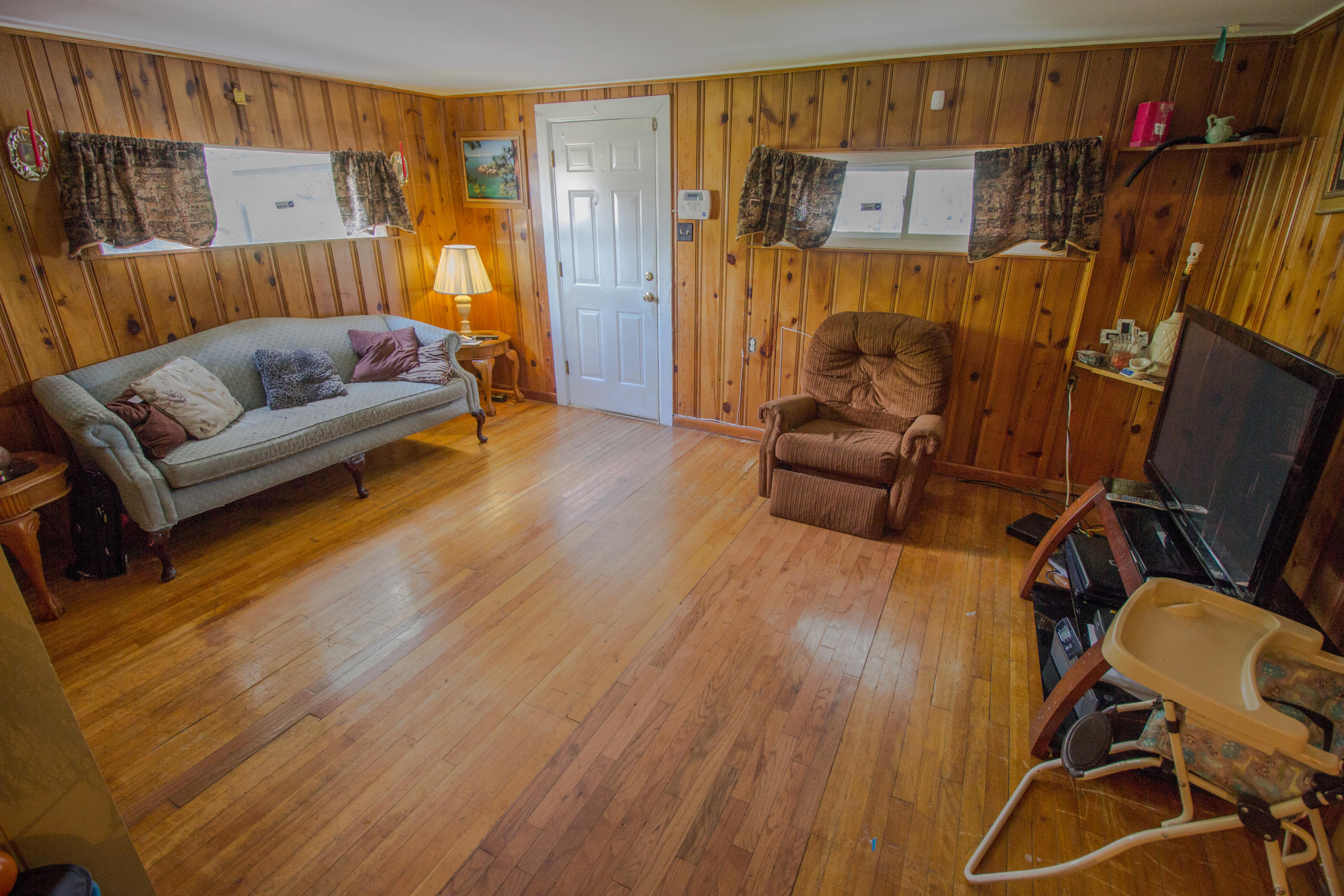 232 South Rankin Road Alcoa, TN 37701 - Photo 9 of 14 FAMILY ROOM