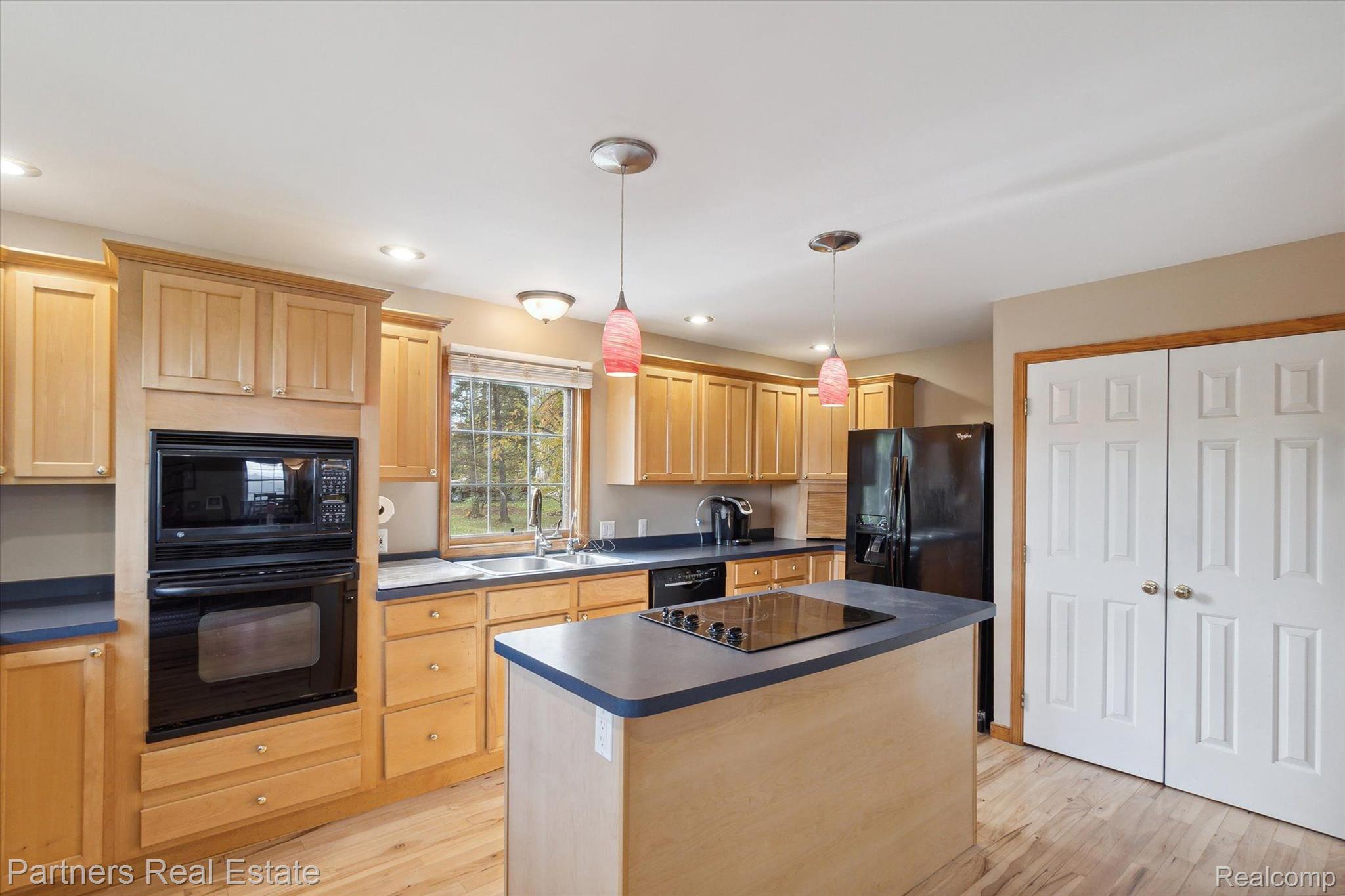 8791 Riverside Drive Brighton, MI 48116 - Photo 16 of 66 Walk-In Pantry