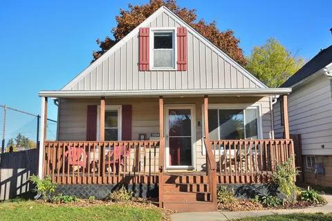 $269,900 | 2254 South 61st Street, West Allis, WI 53219