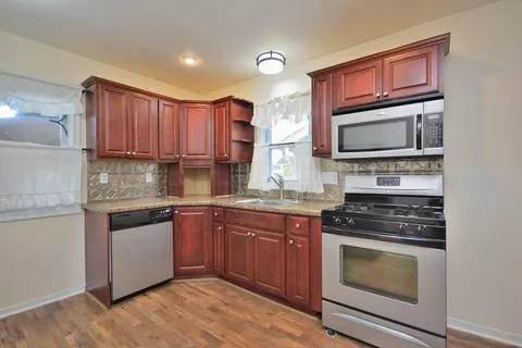 $269,900 | 2254 South 61st Street, West Allis, WI 53219