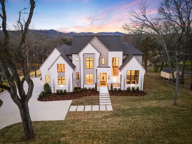 $3,595,000 | 735 Richfield Drive, Nashville, TN 37205