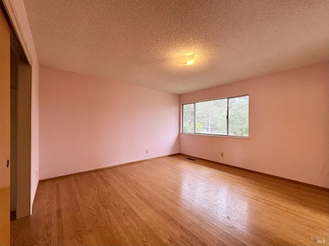 $725,000 | 2760 Clifford Street, Napa, CA 94558