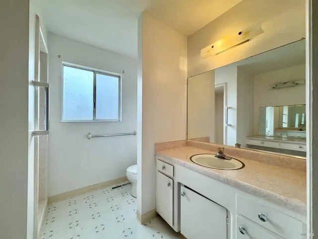 $725,000 | 2760 Clifford Street, Napa, CA 94558