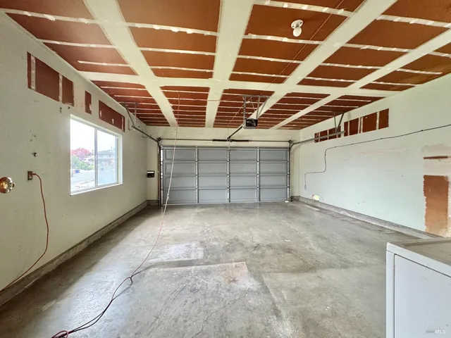 $725,000 | 2760 Clifford Street, Napa, CA 94558