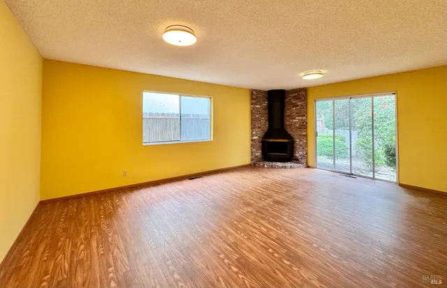 $725,000 | 2760 Clifford Street, Napa, CA 94558