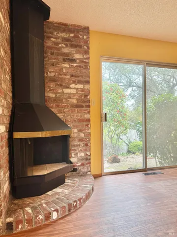 $725,000 | 2760 Clifford Street, Napa, CA 94558