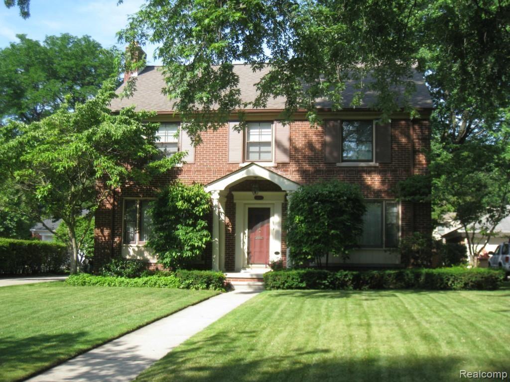 1013 Whittier Road Grosse Pointe, MI 48230 - Photo 1 of 22 1013 Whittier