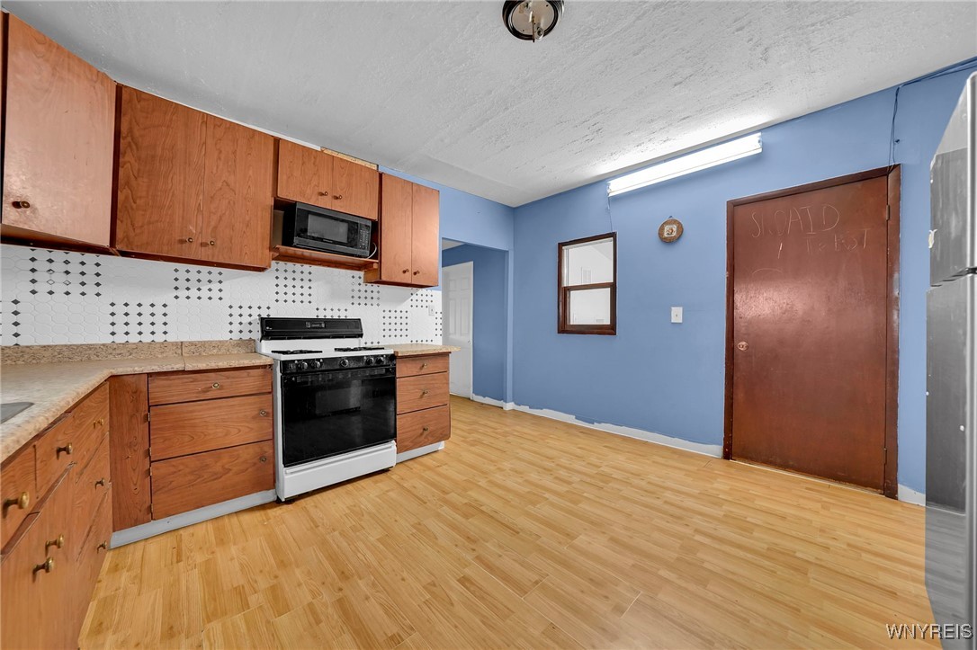 335 Austin Street Buffalo, NY 14207 - Photo 11 of 45