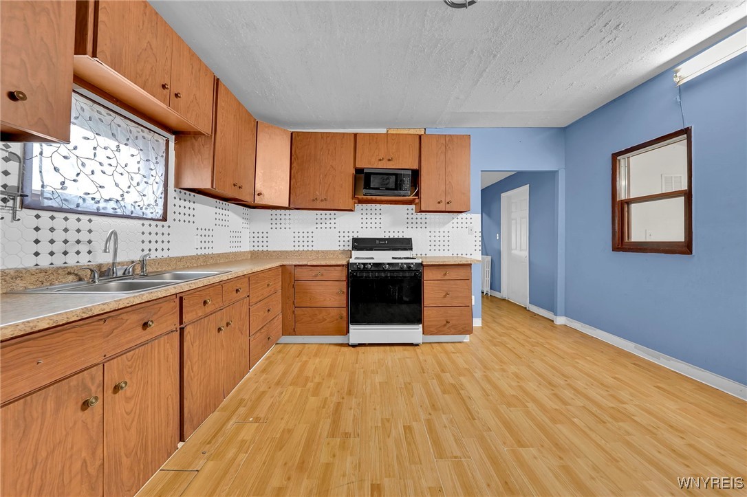 335 Austin Street Buffalo, NY 14207 - Photo 12 of 45