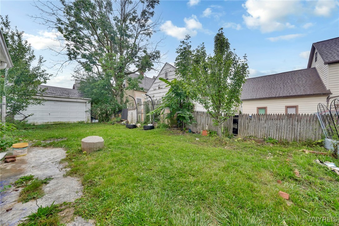 335 Austin Street Buffalo, NY 14207 - Photo 29 of 45